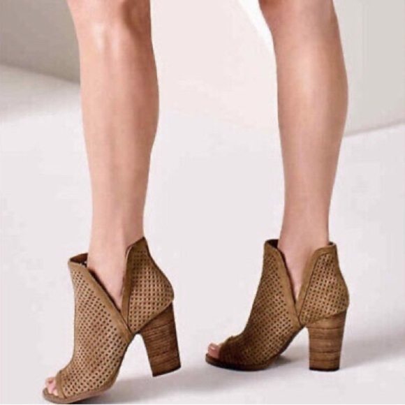 Lucky Brand Tan Larise Peep Toe Booties blocks heels size 11 - Picture 1 of 15